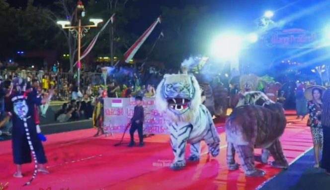 
					Barongan Macan Loreng Gabus,tampil mengesankan dalam Kirab Budaya Wangi Pradesa Pati 2024 ,Jumat (9/8/2024)