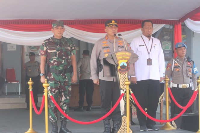 
					Kapolresta Pati Kombes Pol Andhika Bayu Adhittama di dampingi Kodim Pati dan Sekda Pati,Rabu (21/8/2024)