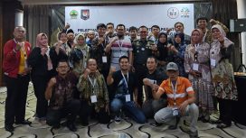 Komandan Kodim 0718/Pati Letkol Inf Jon Young Saragi, S.Sos besama perwakilan Kades,Sekdes,PKK dan BPD di Hotel MG Setos Semarang,Kamis (29/8/2024)