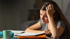 Ilustrasi remaja mengalami stress